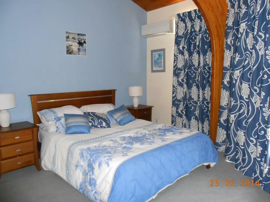 Antares Homestay Renwick Bed & Breakfast